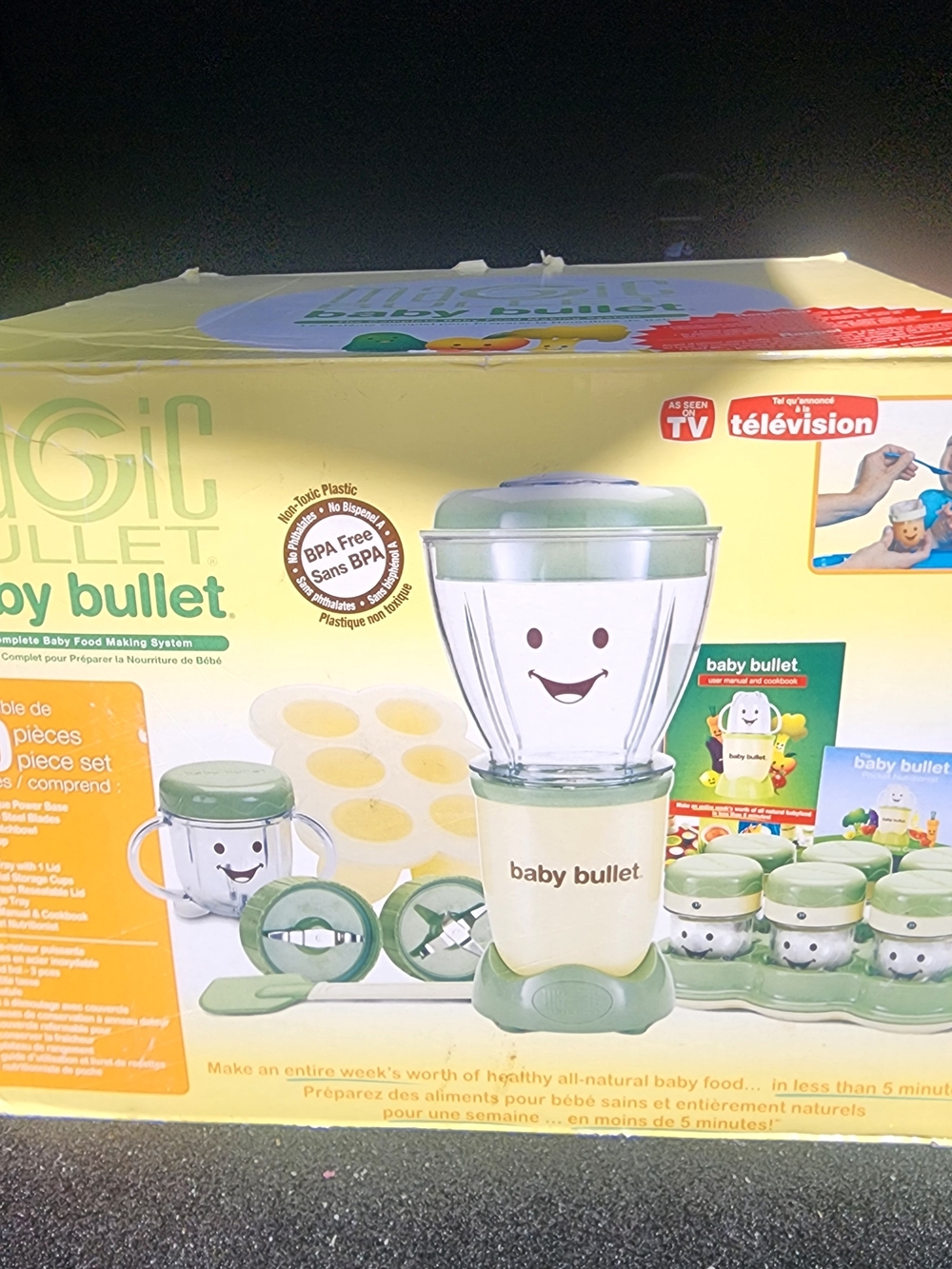 Baby Bullet Baby Food Maker - Cream and Green